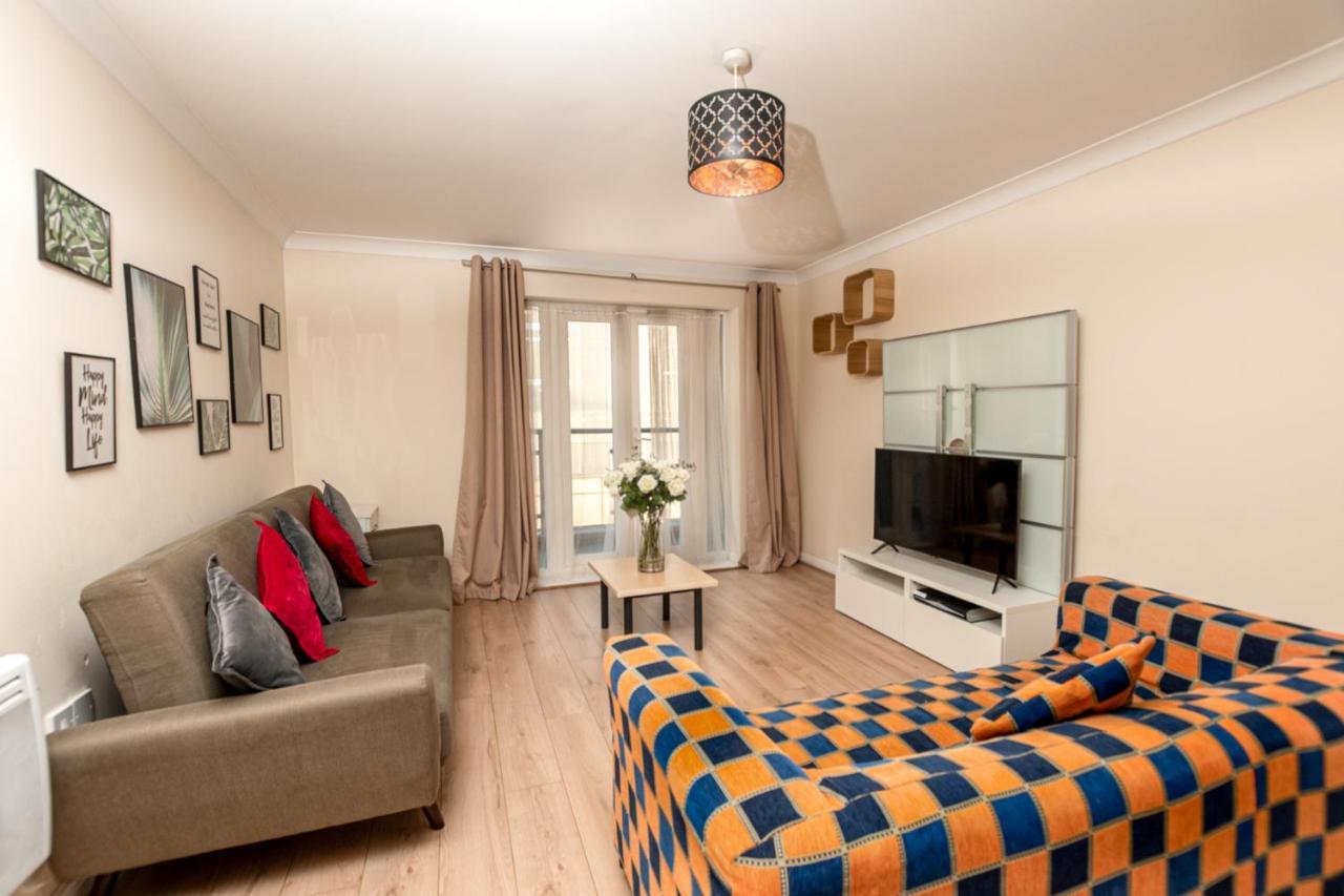 Abodebed - Handleys Court เฮเมลเฮมพ์สเตด ภายนอก รูปภาพ