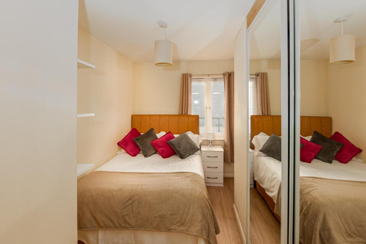 Abodebed - Handleys Court เฮเมลเฮมพ์สเตด ภายนอก รูปภาพ