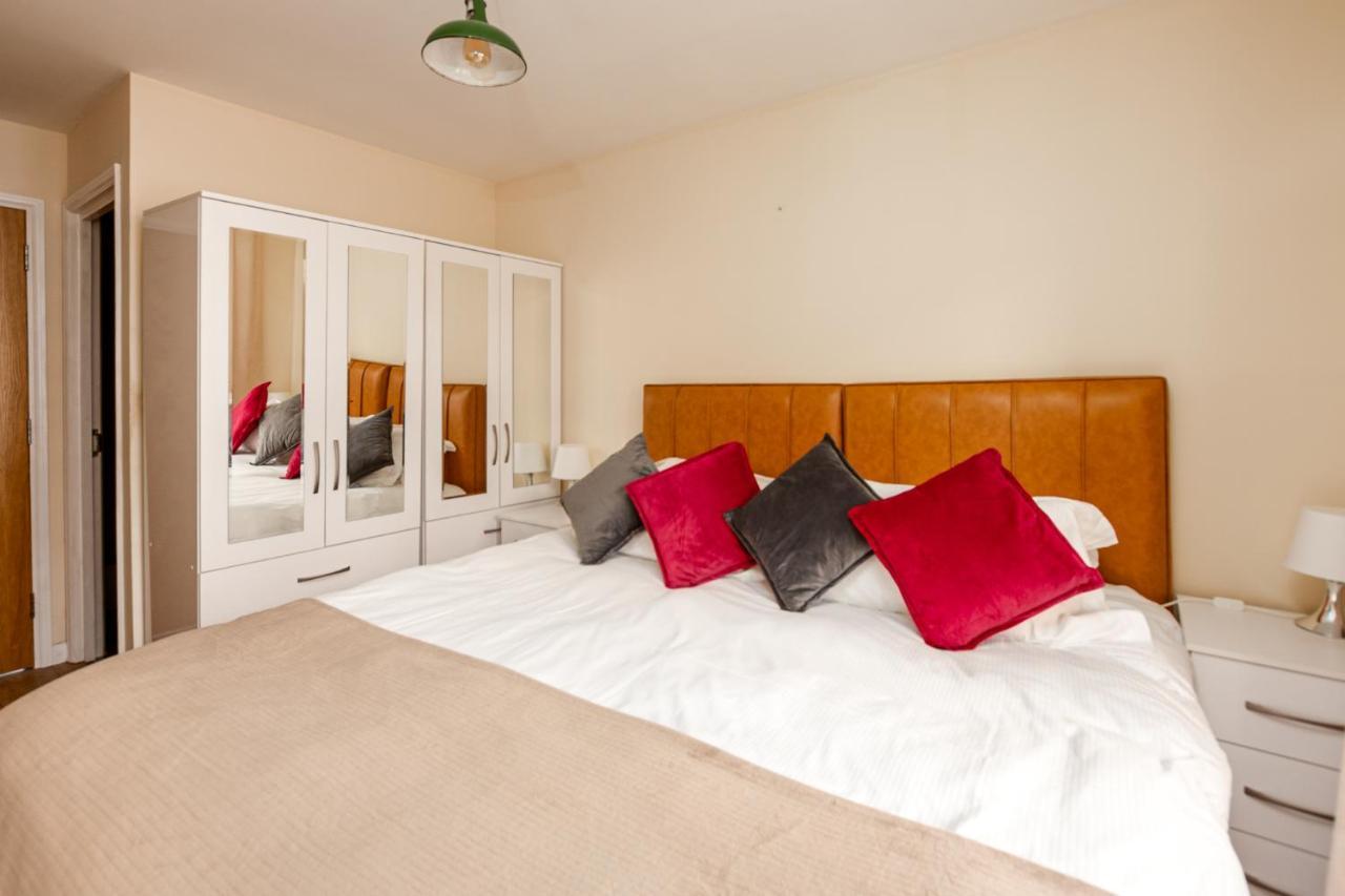 Abodebed - Handleys Court เฮเมลเฮมพ์สเตด ภายนอก รูปภาพ