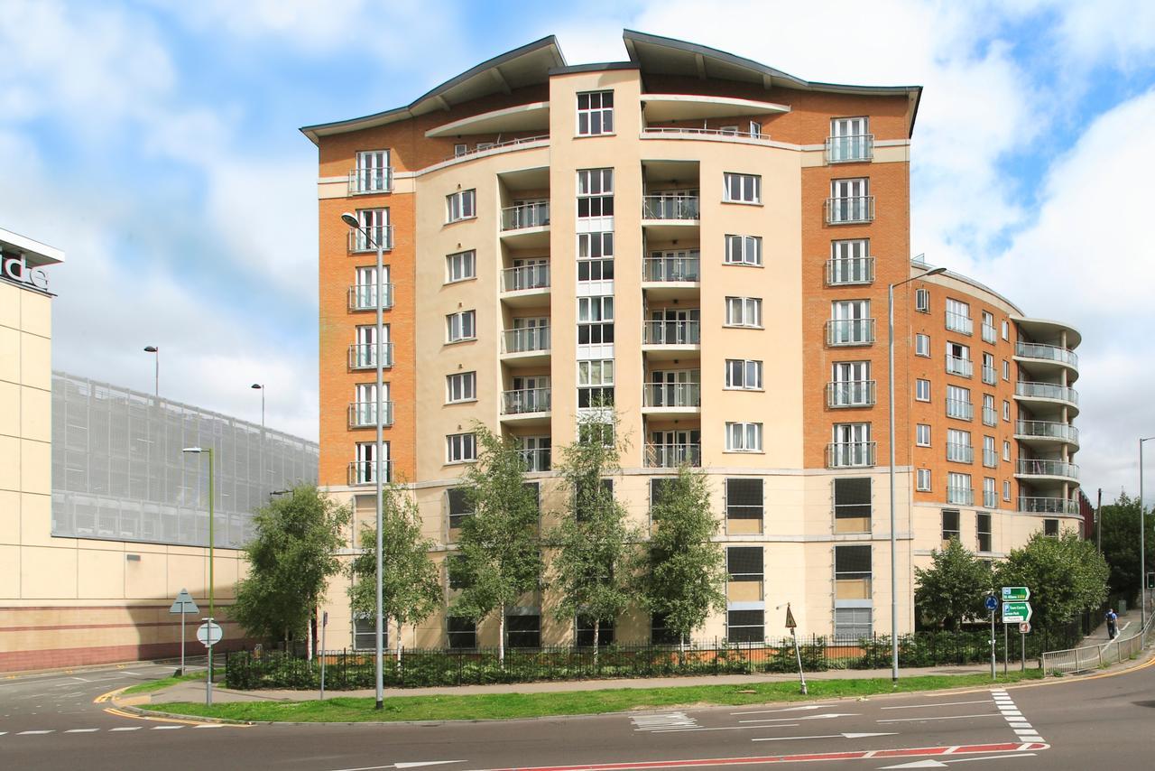 Abodebed - Handleys Court เฮเมลเฮมพ์สเตด ภายนอก รูปภาพ
