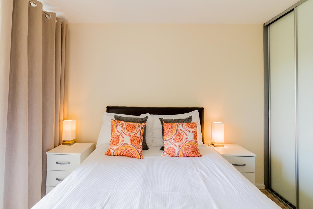 Abodebed - Handleys Court เฮเมลเฮมพ์สเตด ภายนอก รูปภาพ
